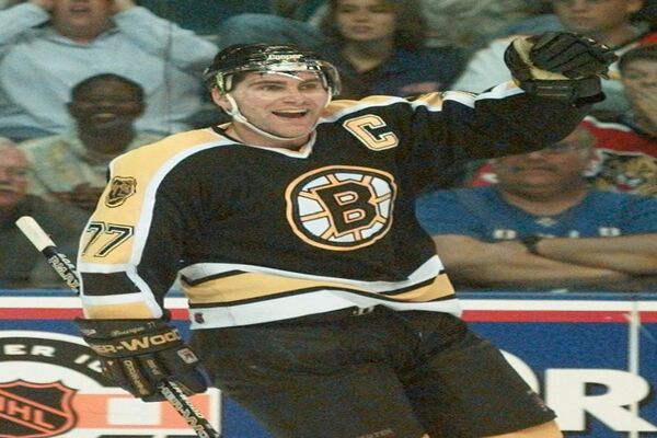 Ray Bourque reflects on raising his first Cup at the end of his 22