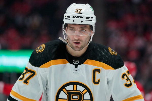 Patrice Bergeron contract: Center signs one-year contract to return to  Bruins - DraftKings Network