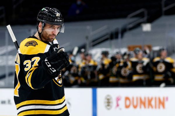 From Veterans to First Responders, Bruins Plan Special Salutes