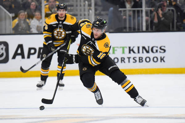 Bruins score comeback victory over Canucks, 3-2 – Boston Herald