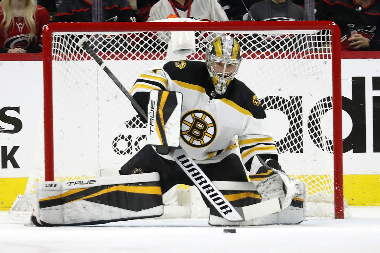 Bruins Goalie Outlook: Linus Ullmark, Jeremy Swayman Return