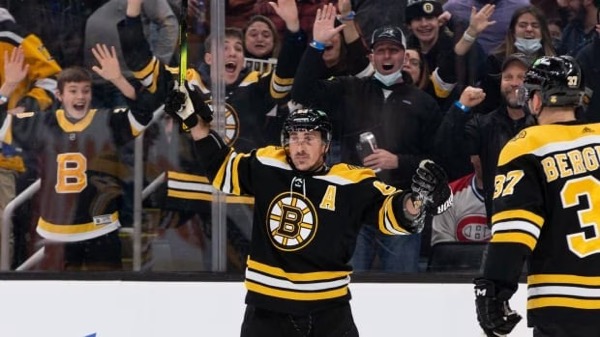 NHL 20: Why isn't Bobby Orr on the Boston Bruins alumni roster?