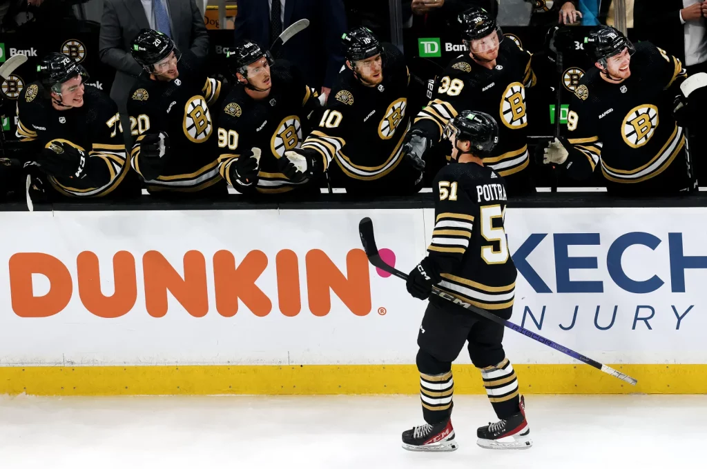 Bruins clinch playoff spot, set record for fastest to 50 wins